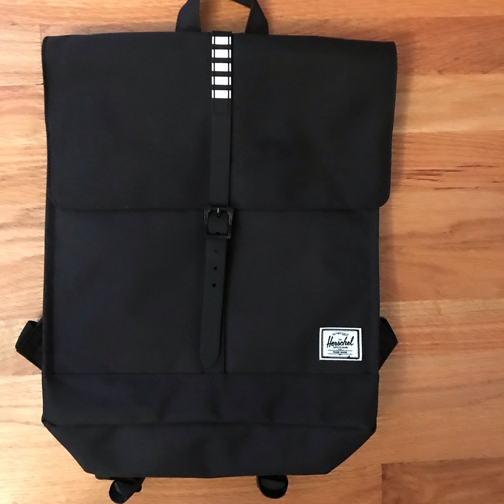 Herschel City BackPack (Excellent Condition)